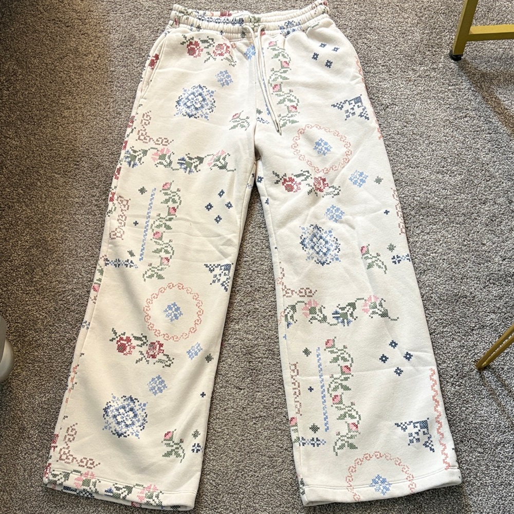 Abercrombie & Fitch fleece pants like new condition